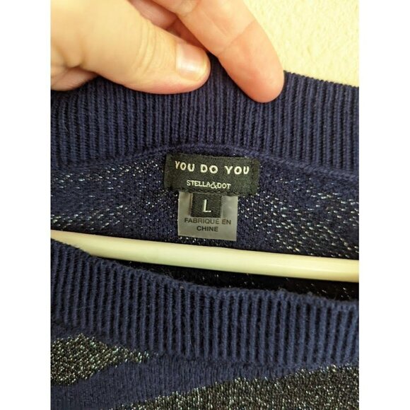 Stella & Dot Blue/Black Animal Print Sweater Women's Size Large - Picture 6 of 7